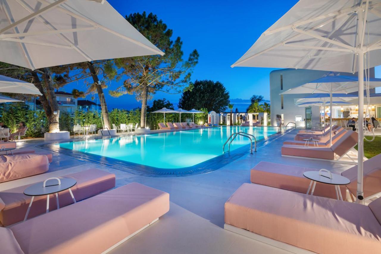 Cocoοns Luxury Suites & Villas Фурка Екстериор снимка