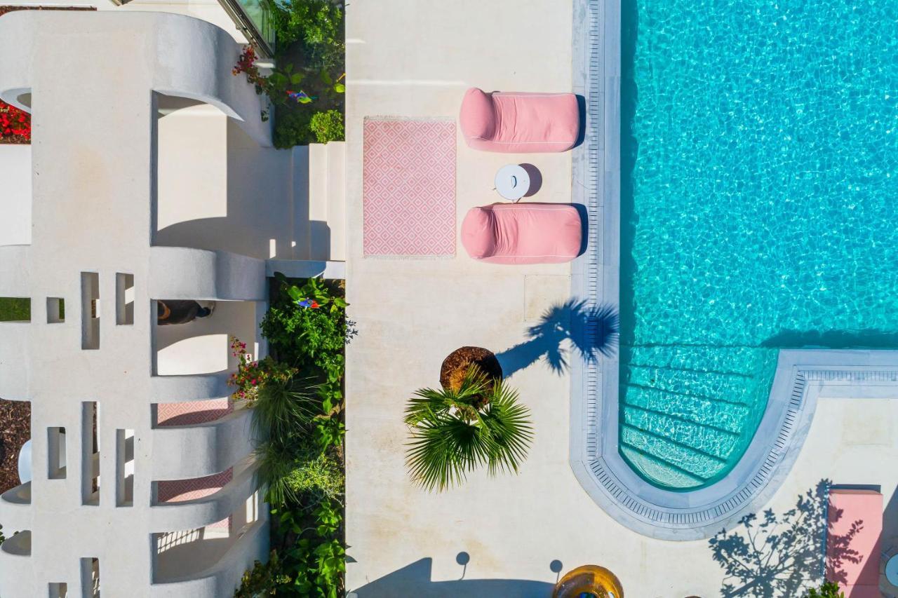 Cocoοns Luxury Suites & Villas Фурка Екстериор снимка