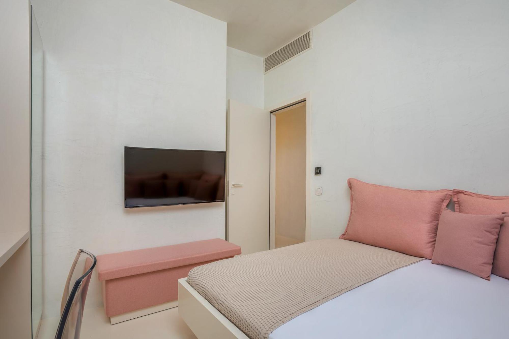 Cocoοns Luxury Suites & Villas Фурка Екстериор снимка