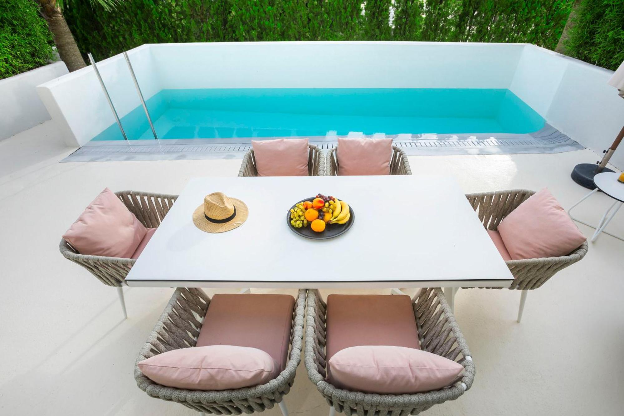 Cocoοns Luxury Suites & Villas Фурка Екстериор снимка
